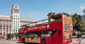 Rute Perjalanan Terbaik di Eropa: Menjelajahi Kota-Kota Bersejarah dan Alam yang Menakjubkan
Rute Paris dan Seluruh Prancis
Rute Eropa Timur: Praha ke Budapest
Rute Skandinavia: Oslo hingga Stockholm
Rute Mediterania: Barcelona ke Roma