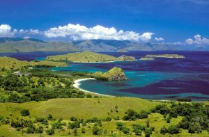 menjelajahi-keajaiban-alam-nusa-tenggara-timur-destinasi-wisata-yang-mempesona