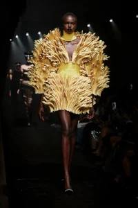 Gaya dan Inovasi: Menyaksikan Highlight New York Fashion Week untuk Spring-Summer 2025