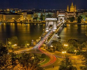 Rute Perjalanan Terbaik di Eropa: Menjelajahi Kota-Kota Bersejarah dan Alam yang Menakjubkan
Rute Paris dan Seluruh Prancis
Rute Eropa Timur: Praha ke Budapest
Rute Skandinavia: Oslo hingga Stockholm
Rute Mediterania: Barcelona ke Roma
