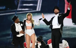 fashion-hits-pakaian-terbaik-taylor-swift-di-eras-tour-yang-mengguncang-panggung