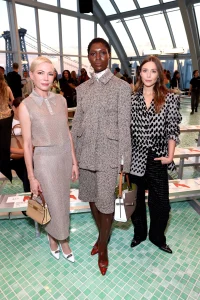 Gaya dan Inovasi: Menyaksikan Highlight New York Fashion Week untuk Spring-Summer 2025