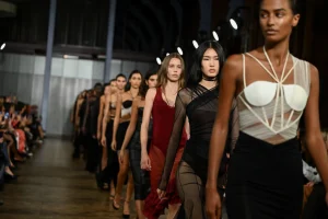london-fashion-week-ke-40-perayaan-gaya-kreativitas-dan-masa-depan-mode-global