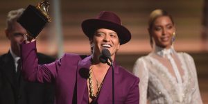 jakarta-jadi-saksi-kemeriahan-konser-bruno-mars-hits-terbaik-dalam-satu-malam