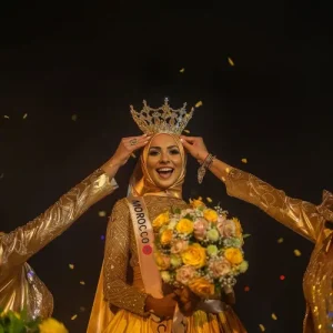influencer-gaya-hidup-maroko-dinobatkan-sebagai-miss-ai-pertama-menyongsong-era-baru