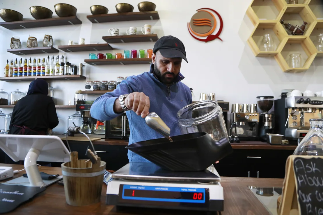 kedai-kopi-yaman-tren-baru-dalam-industri-kopi-dan-konsep-tempat-ketiga