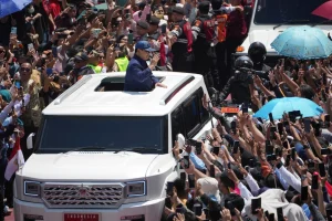 prabowo-subianto-dari-mantan-jenderal-ke-presiden-negara-demokrasi-terbesar-ketiga-di-dunia