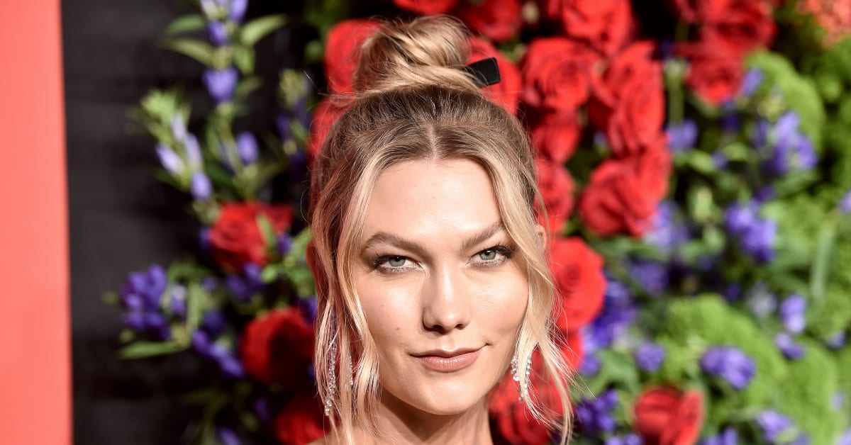 inovasi-di-dunia-mode-karlie-kloss-ajak-perancang-busana-kuasai-kode