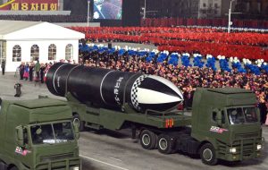 korea-utara-menampilkan-rudal-balistik-terbaru-dengan-kemampuan-sempurna