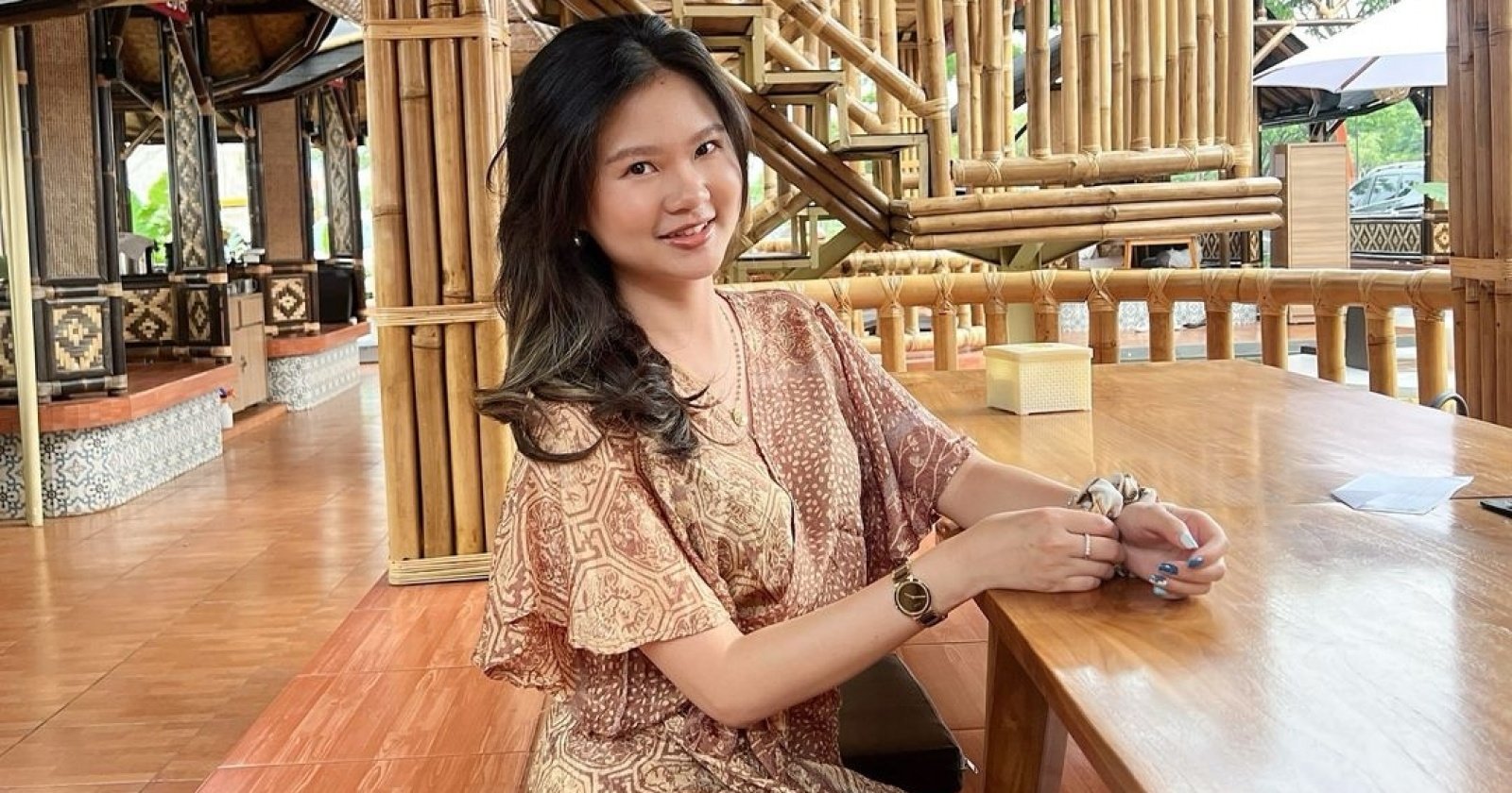 hasto-pdip-dan-mantan-pacar-kaesang-felicia-tissue-saling-bertukar-informasi-dalam-pertemuan-hangat