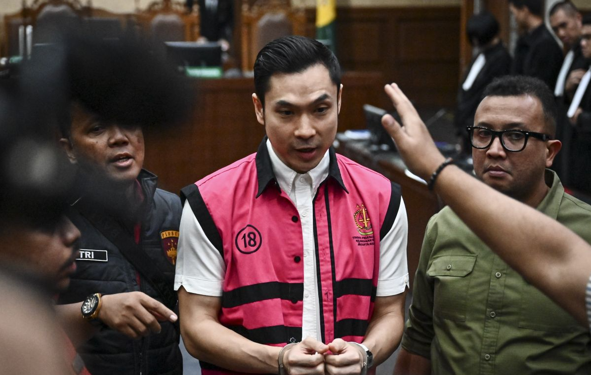 harvey-moeis-dan-tim-kuasa-hukum-pertanyakan-perhitungan-kerugian-negara-rp-300-triliun-dalam-kasus-timah