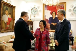 xi-jinping-kirim-salam-hangat-untuk-megawati-melalui-menteri-liu-jianchao-perkuat-hubungan-indonesia-tiongkok