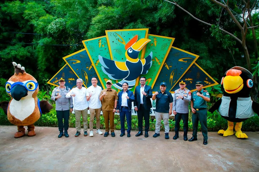 aviary-park-indonesia-diresmikan-menhut-tekankan-dukungan-untuk-pengelola-satwa