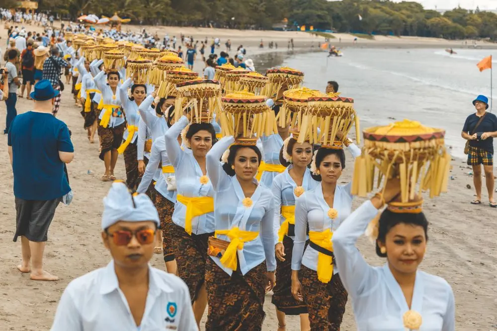 Perayaan Nyepi di Bali: Panduan Wisatawan untuk Menjaga Keharmonisan dan Menghormati Tradisi