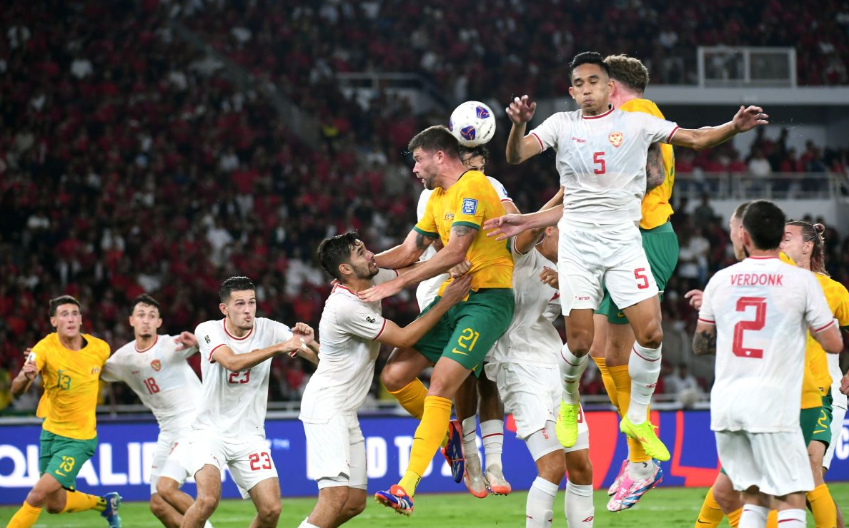 ramadan-seru-nobar-laga-australia-vs-timnas-indonesia-di-jakarta-dukung-garuda-jelang-buka-puasa