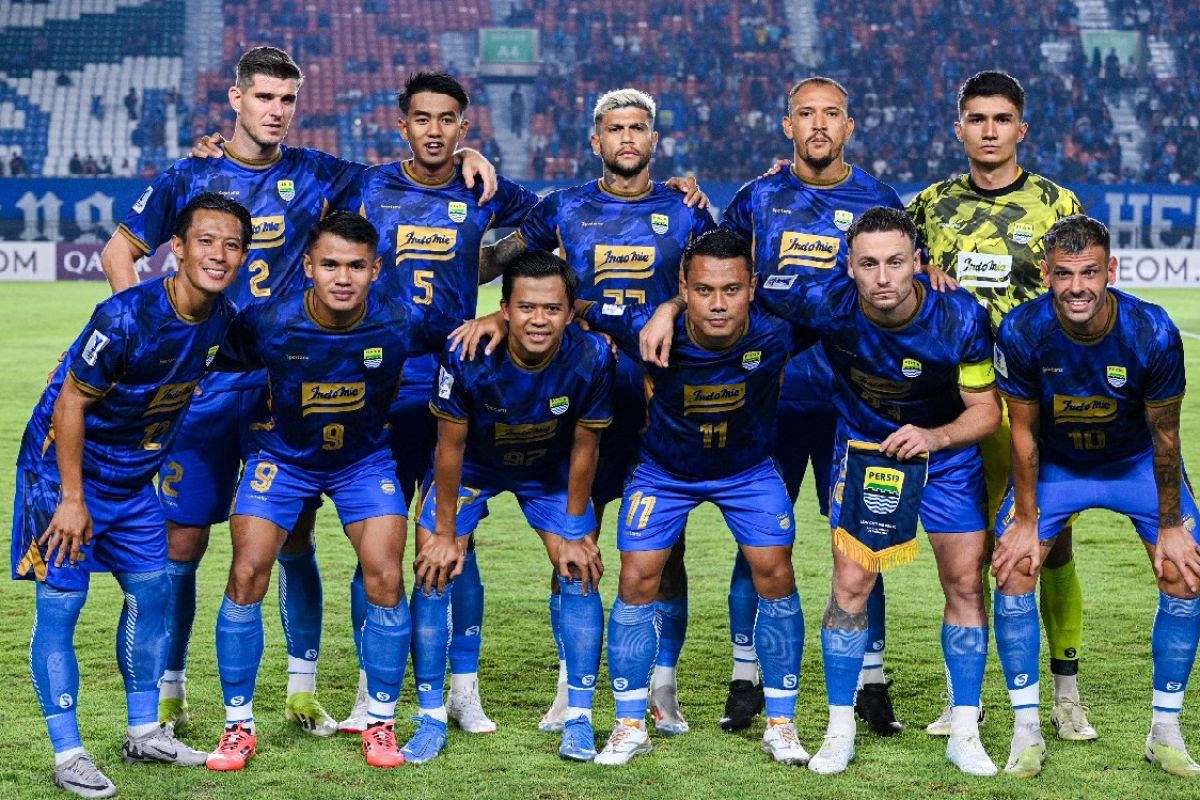 persib-bandung-siap-tampil-maksimal-di-7-laga-terakhir-liga-1-2024-2025