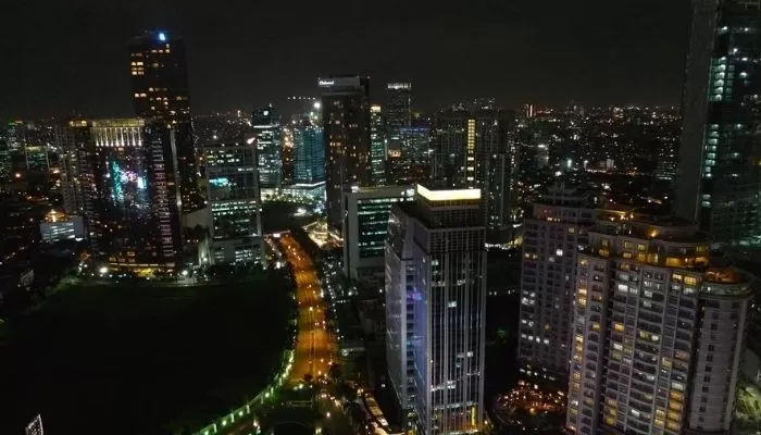 Uji Coba Car Free Night Jakarta Dibatalkan: Kenapa?